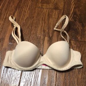 Victoria’s Secret PINK Nude Bra 32A 🤎